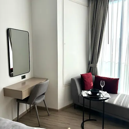 The Edge Stylish Apartment