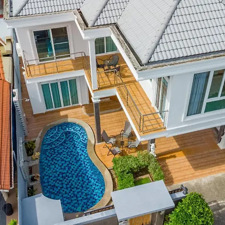 5 Bedrooms Modern Pool วิลล่า