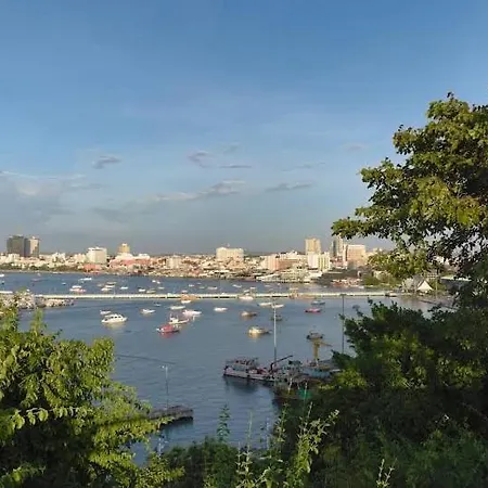 Apartment Hill And Super Seaview *