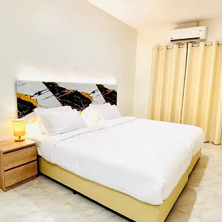 Pj & Bar โรงแรม *