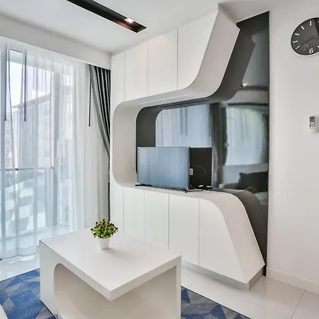 New Superb One-bedroom In The Heart Of Apartment *