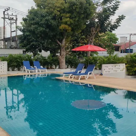 Dj Residency And Pool Party 3* Pattaya