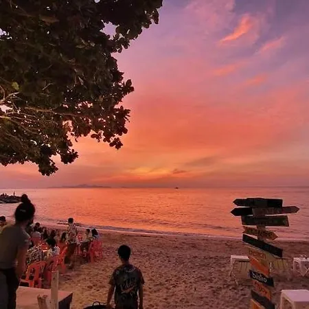 Amazing Spacious Seaview Apartment Pattaya