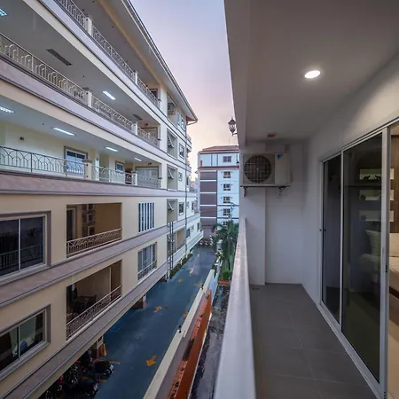 New Nordic 4 By Apartwell 3* Pattaya