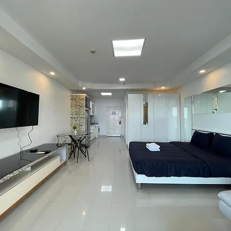 Apartment View Talay 6 By Pat 42