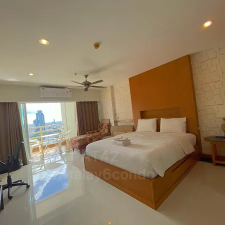 Apartment View Talay 6 By Pat 42