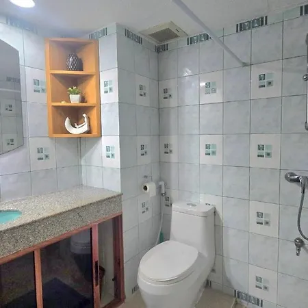 Diana Estate Condominium Soi Buakhaw Tree Town Market *