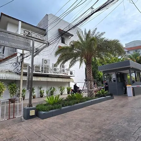 Diana Estate Condominium Soi Buakhaw Tree Town Market Apartment