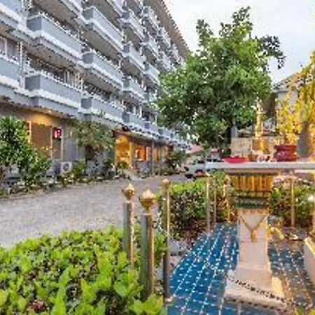 Tycoon Place Garden Hotel 3*