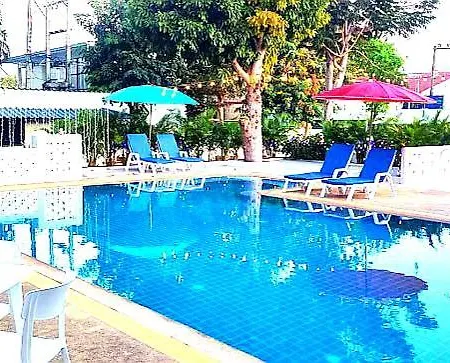Residency And Pool 3*