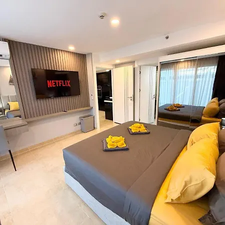 Large Luxury - Centre - Centara Avenue - 101 Apartment