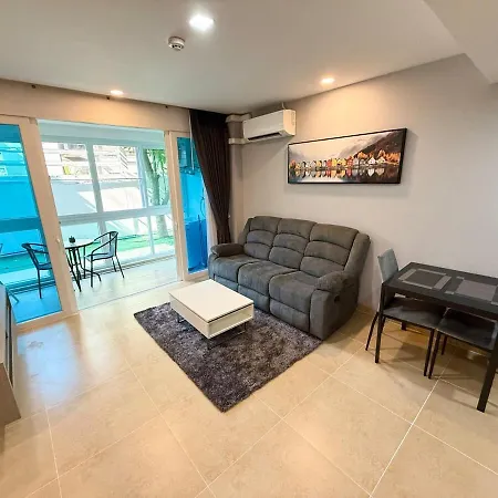 Large Luxury - Centre - Centara Avenue - 101 Apartment