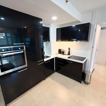Apartment Large Luxury - Centre - Centara Avenue - 101