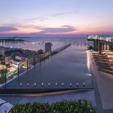 The Base - Spacious 70sqm, 2 Bedroom, 2 Bathroom, Penthouse - Centre - 592