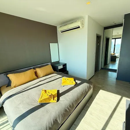 The Base - Spacious 70sqm, 2 Bedroom, 2 Bathroom, Penthouse - Centre - 592 Pattaya