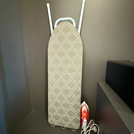 The Base - Spacious 70sqm, 2 Bedroom, 2 Bathroom, Penthouse - Centre - 592 Apartment *