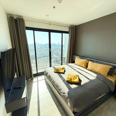 Apartment The Base - Spacious 70sqm, 2 Bedroom, 2 Bathroom, Penthouse - Centre - 592
