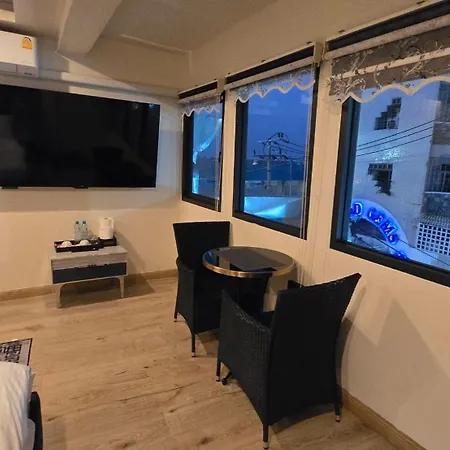 Pumpui Place 3* Pattaya