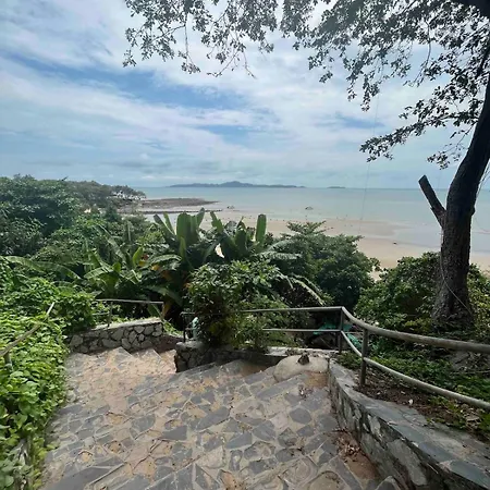 อพาร์ทเม้น Stunning Unit Situated In