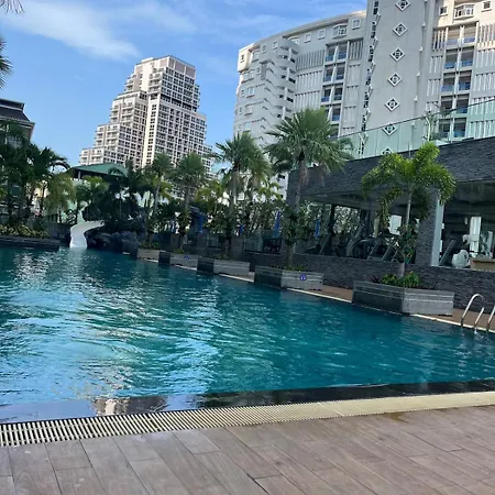 อพาร์ทเม้น Stunning Unit Situated In *