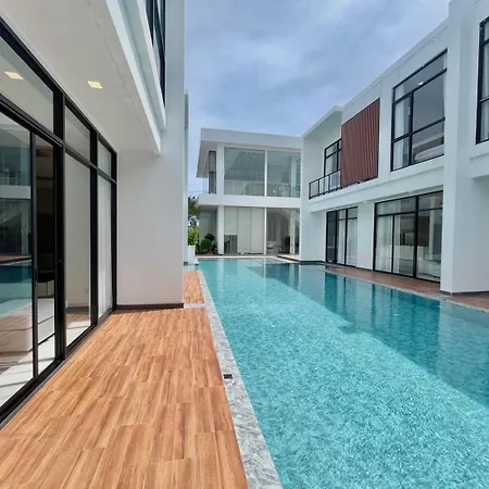 วิลล่า The Rich Garden Pattaya