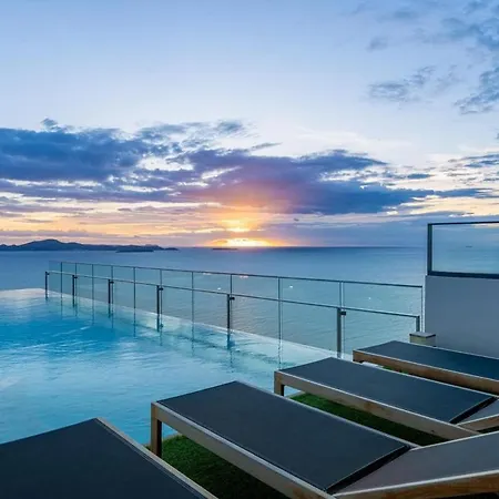 Sea View Great Location Apartment