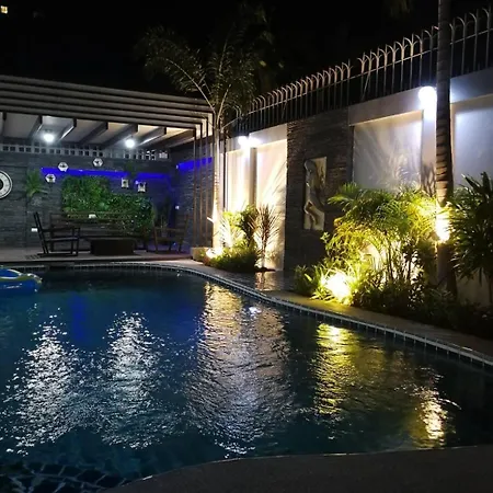 Majestic Pool Pattaya