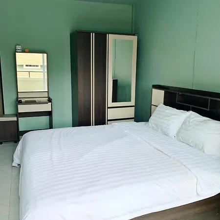 4 Palms Pratumanak Hotel Pattaya