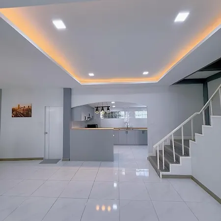 Villa Near Three Town 4beds 5baths South Pattaya