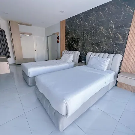 Near Three Town 4beds 5baths South Pattaya