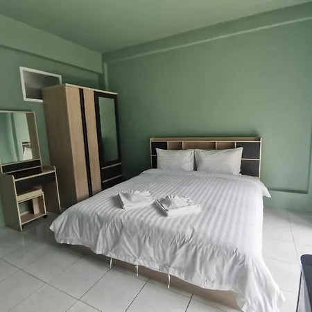 4 Palms Pratumanak Hotel Pattaya