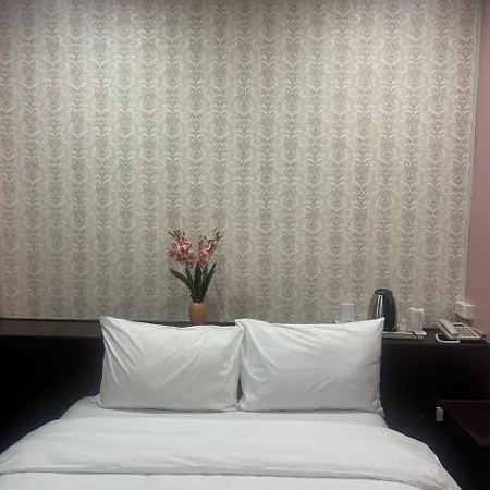 Nine Blue Boutique 3*