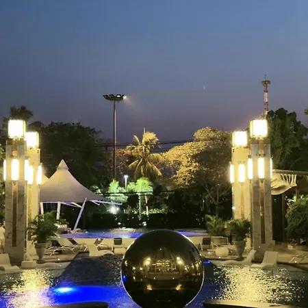 Hotel Copacabana Jomtien 寇巴