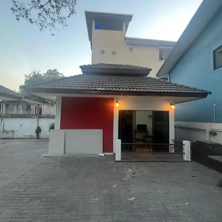 Nine Blue 4 Bd Villa Pattaya