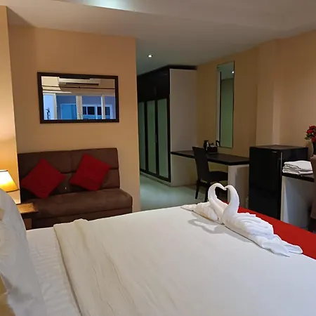 Aura โรงแรม