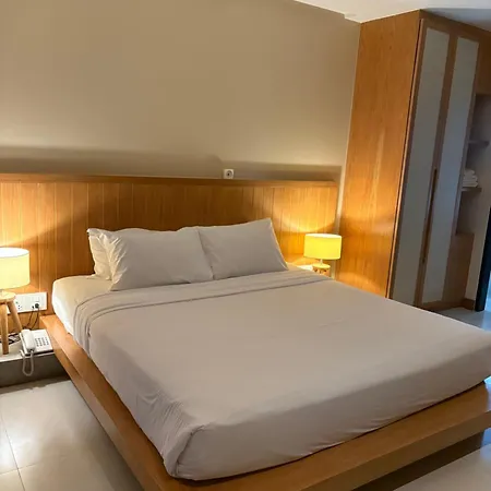 W14 3* Pattaya