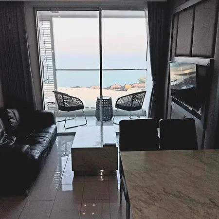 Apartment Luxury Beachfront Sea View Pattaya