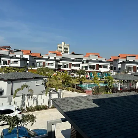 Villa Deluxe Midtown 3bed Pattaya