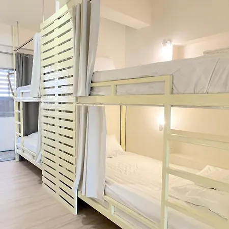 Hostel Wonderful *