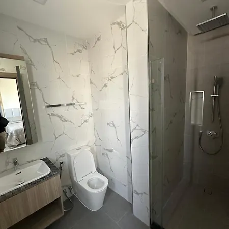 Deluxe Midtown 3bed Villa *