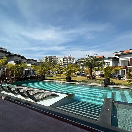 Deluxe Midtown 3bed Villa *