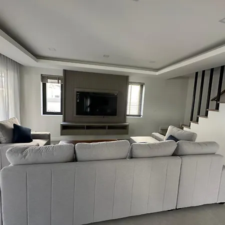 Deluxe Midtown 3bed Pattaya
