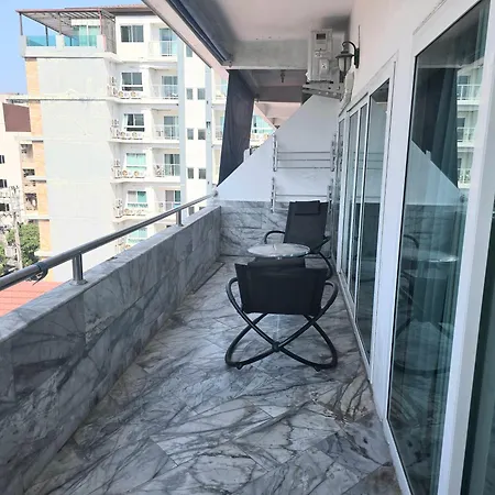 Big Soi 5 * Pattaya