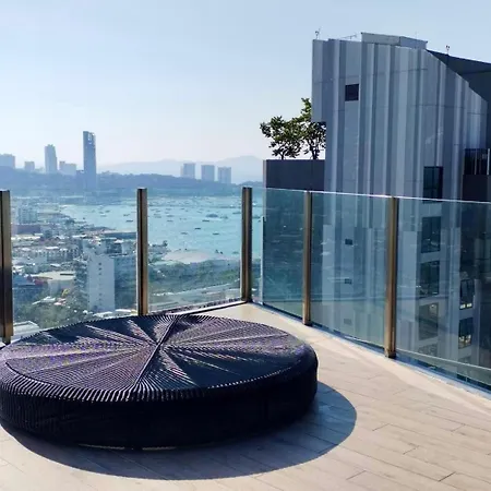 Pattaya Central Beach Apartment *