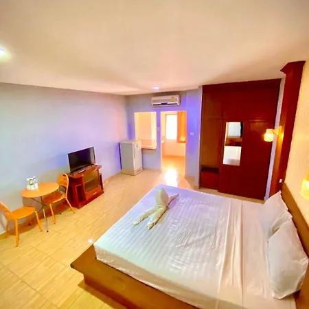 Green Beach Pattaya โรงแรม Pattaya