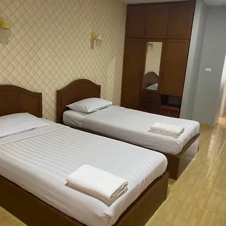 Green Beach Pattaya โรงแรม