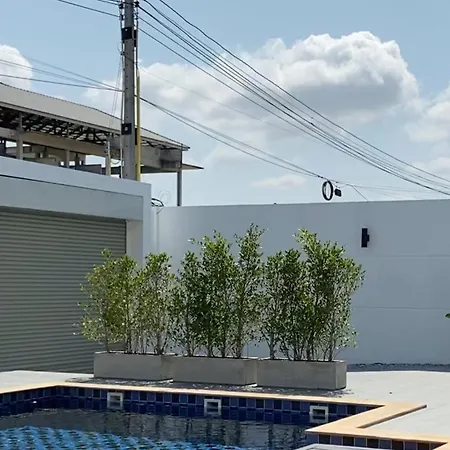 Pool 427 Nearby Walking Street Pattaya
