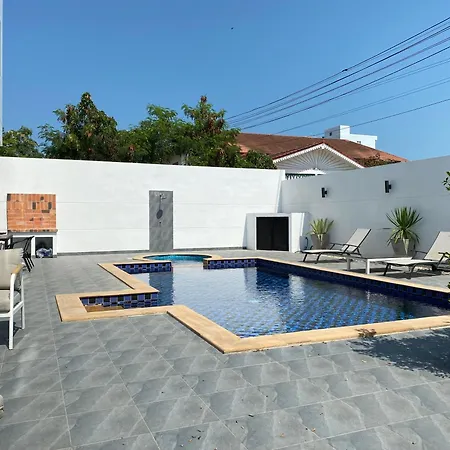 Pool 427 Nearby Walking Street วิลล่า Pattaya