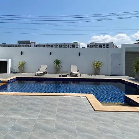 Pool 427 Nearby Walking Street Pattaya
