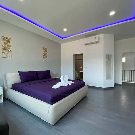 Pool 427 Nearby Walking Street Pattaya
